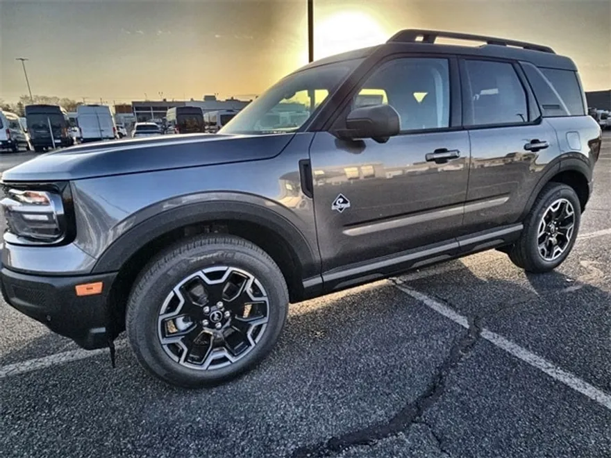 2025 Ford Bronco Sport Outer Banks photo 1