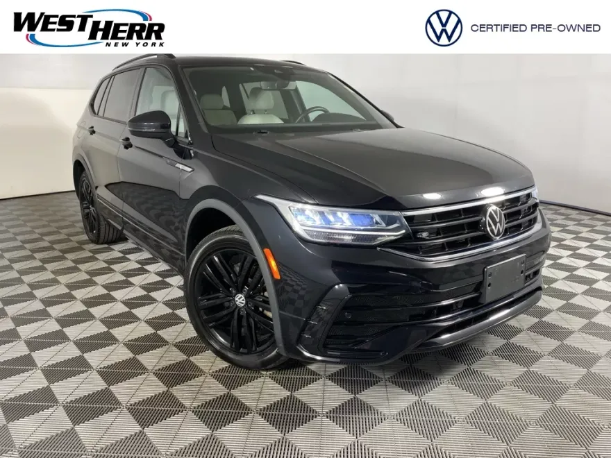 2022 Volkswagen Tiguan SE R-Line Black photo 1