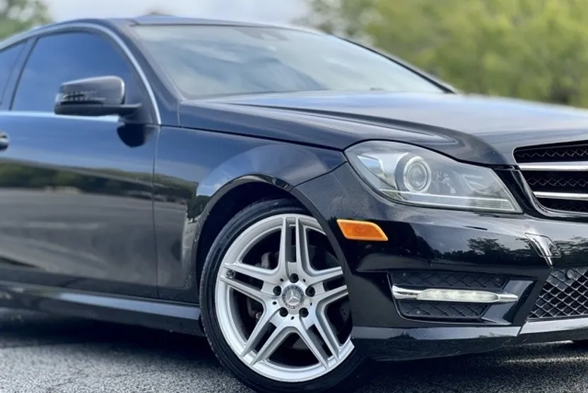 2015 Mercedes Benz C 350 photo 1