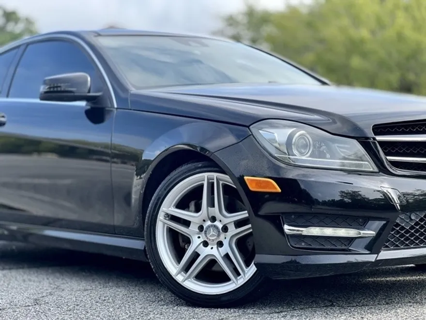 2015 Mercedes Benz C 350 photo 1