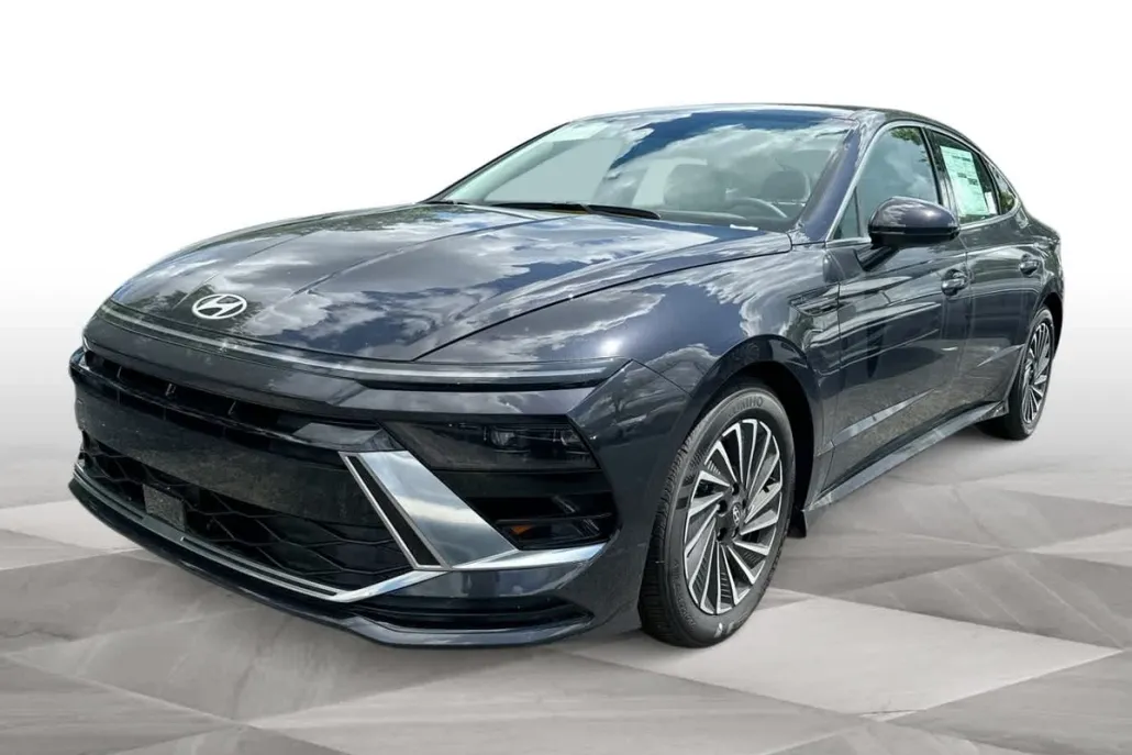 2025 Hyundai Sonata Hybrid SEL photo 1