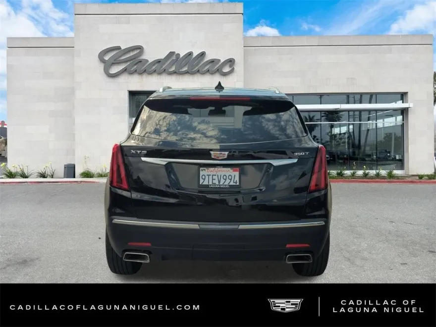 2025 Cadillac XT5 Luxury photo 1