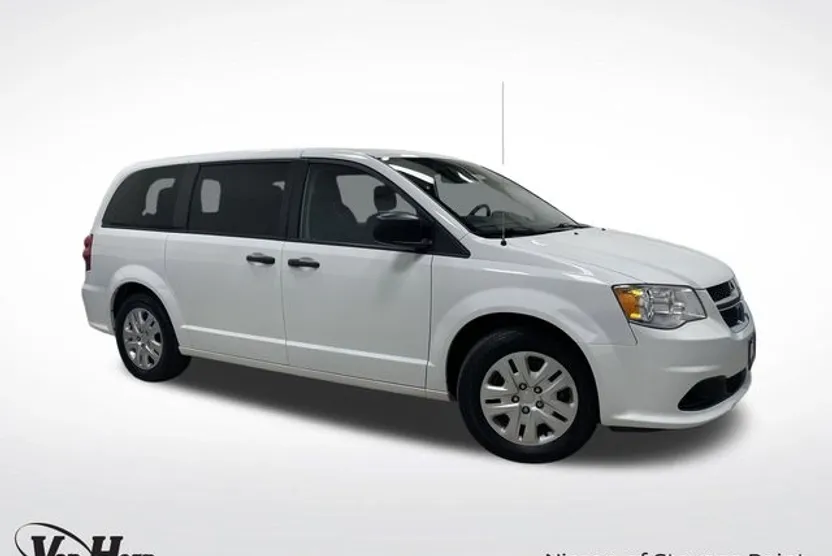 2020 Dodge Grand Caravan SE photo 1