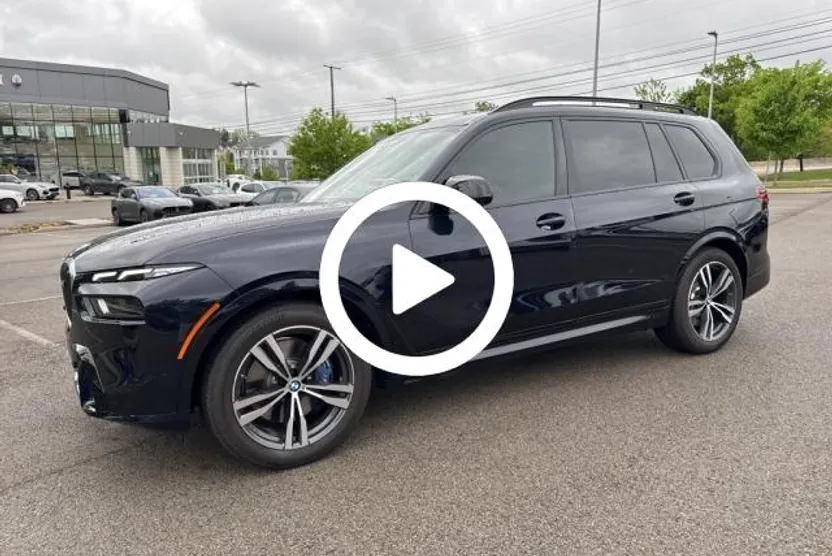 2025 Bmw X7 M60i photo 1