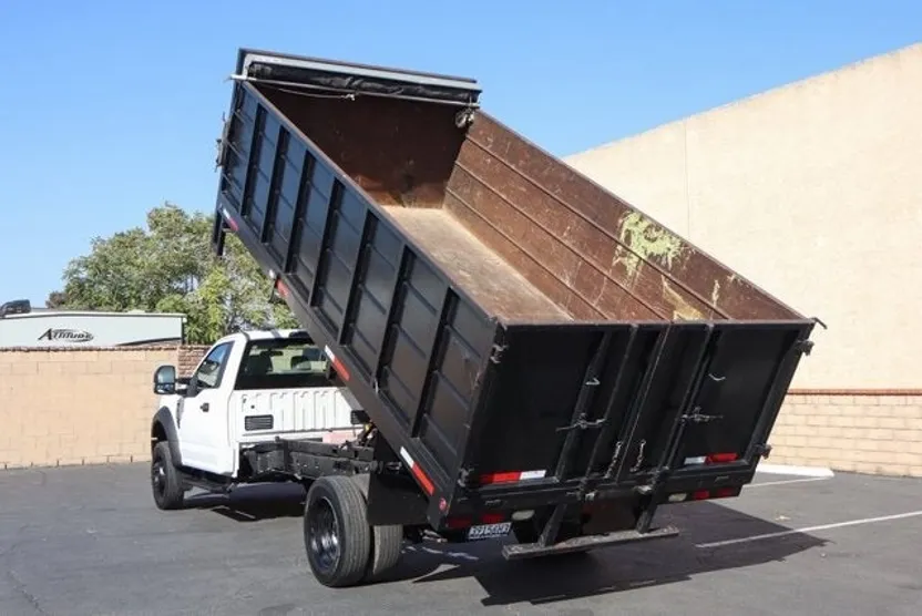 2020 Ford F-550 photo 1