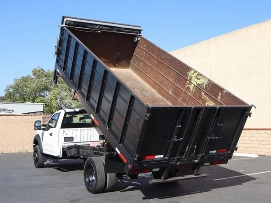 2020 Ford F-550 photo 1