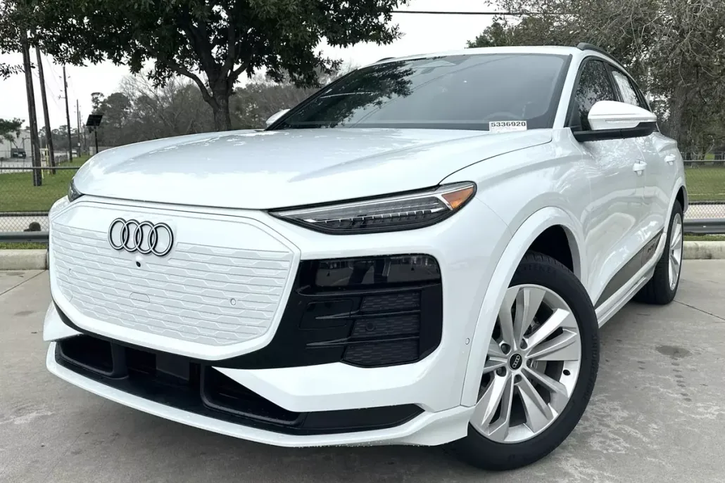 2025 Audi Q6 E-tron Premium photo 1