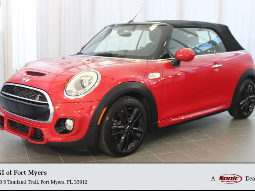 2017 Mini Cooper Convertible S photo 1