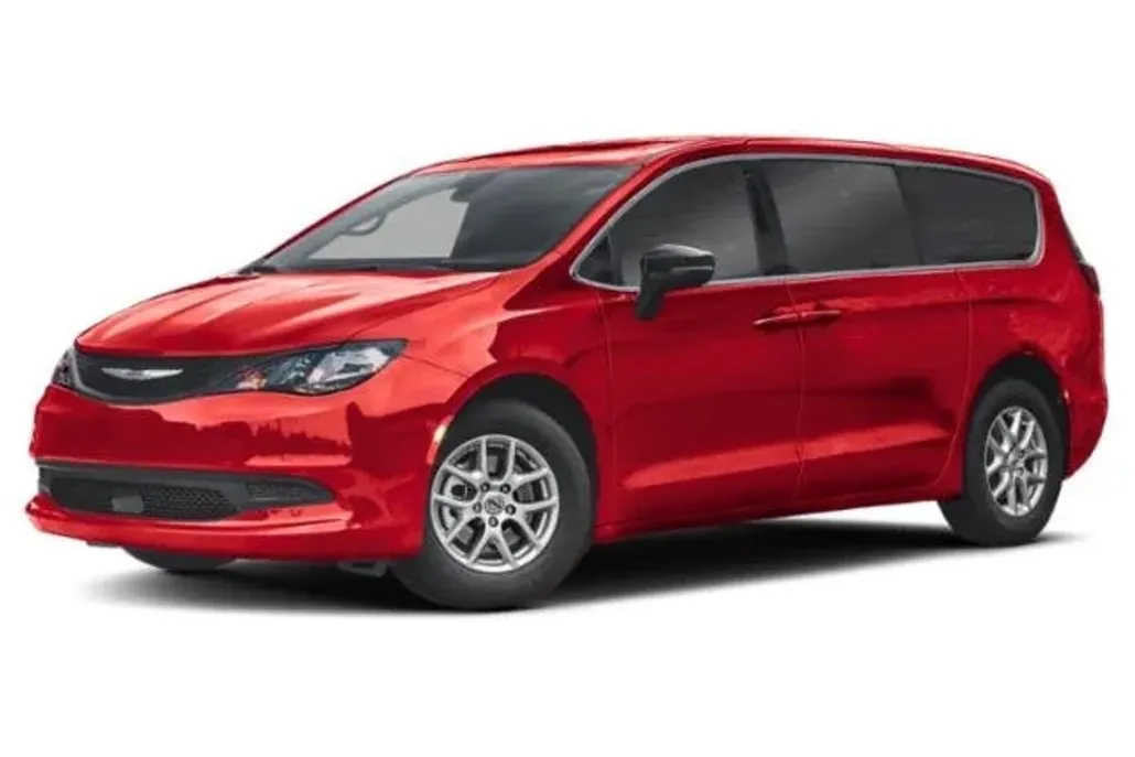 2025 Chrysler Voyager LX photo 1