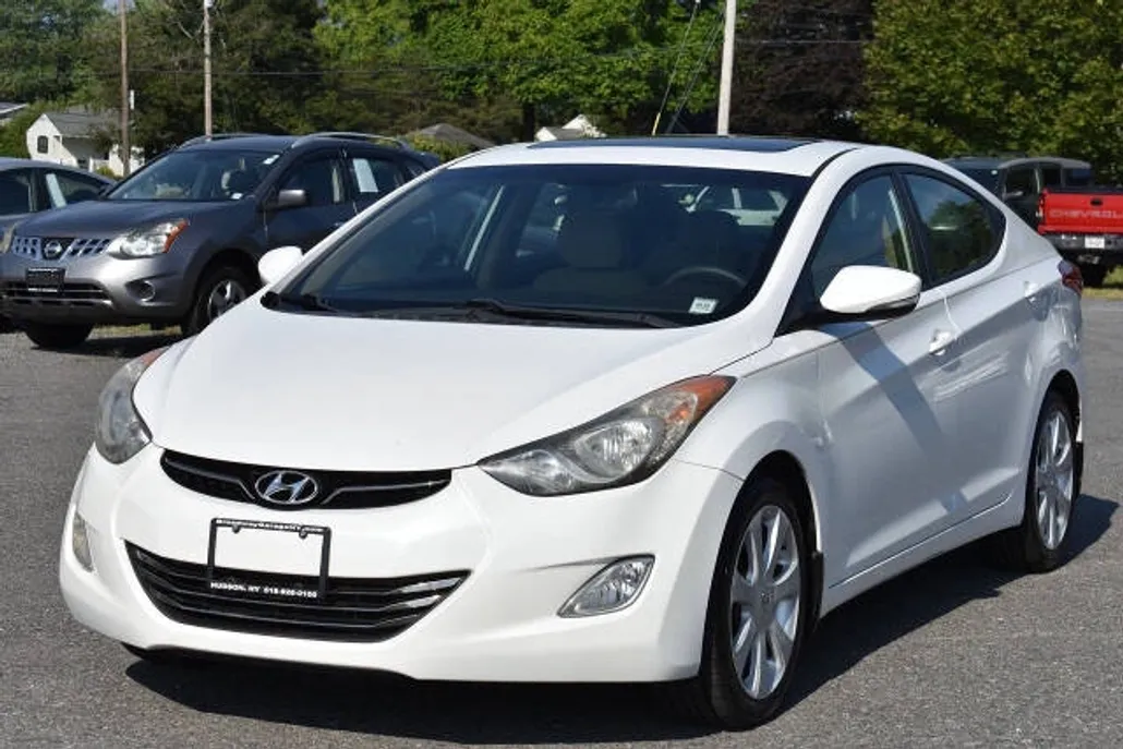 2012 Hyundai Elantra Limited photo 1