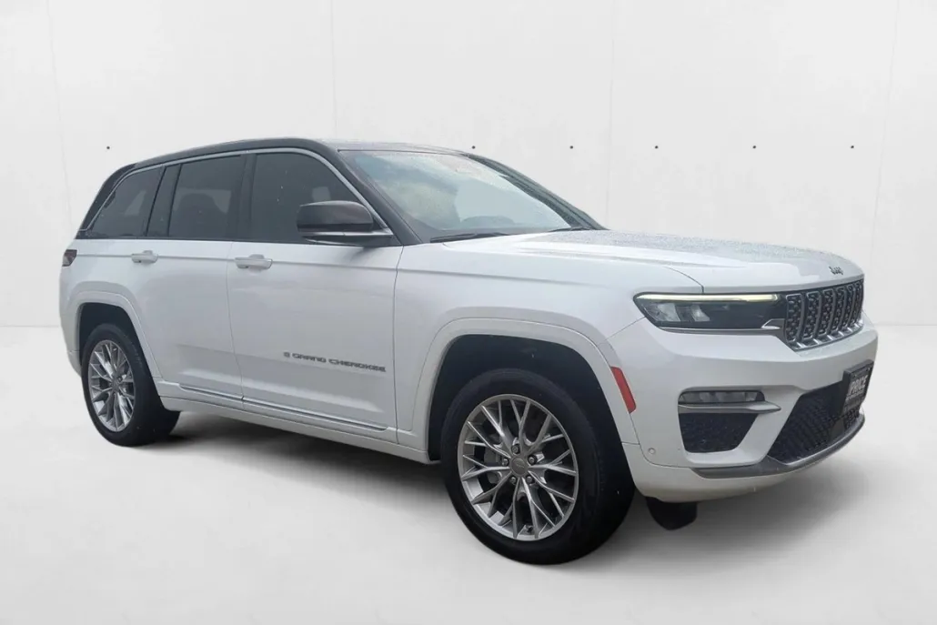 2022 Jeep Grand Cherokee Summit photo 1