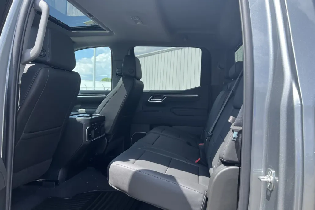 2026 Chevrolet Silverado 1500 LTZ photo 1
