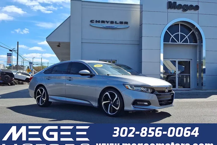 2019 Honda Accord Sport 2.0T photo 1