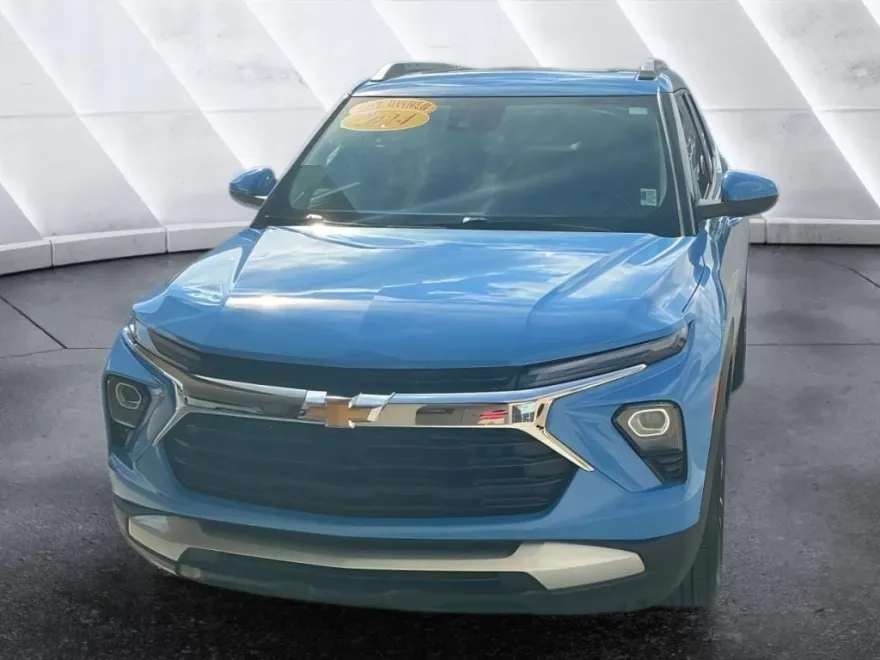 2024 Chevrolet Trailblazer LT photo 1