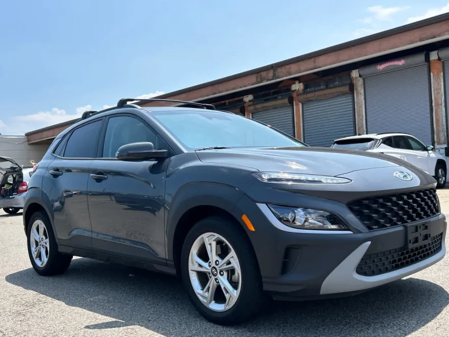 2023 Hyundai Kona SEL photo 1