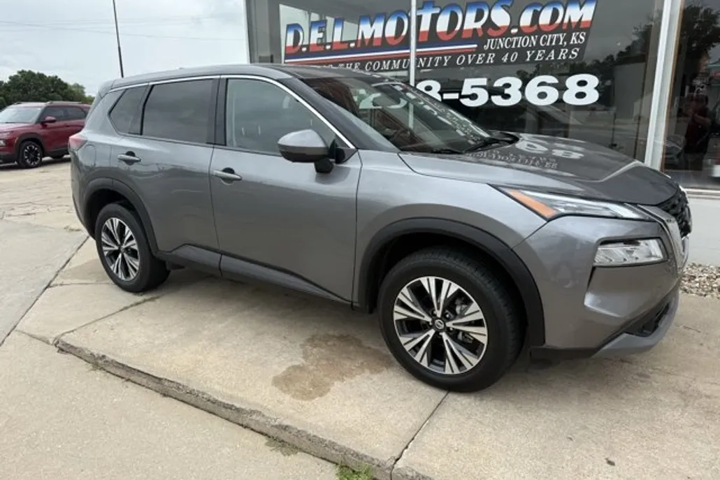 2021 Nissan Rogue SV photo 1