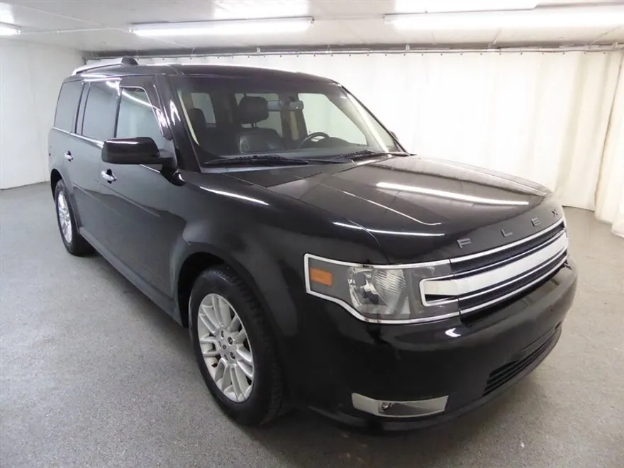 2016 Ford Flex SEL photo 1