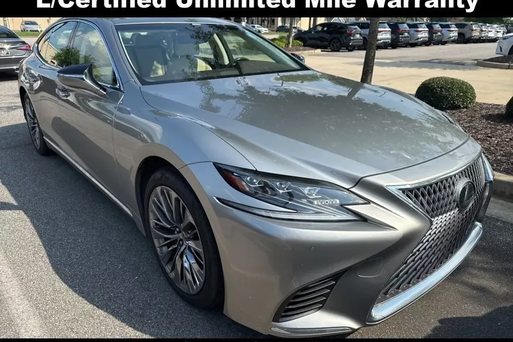 2020 Lexus LS 500 L photo 1