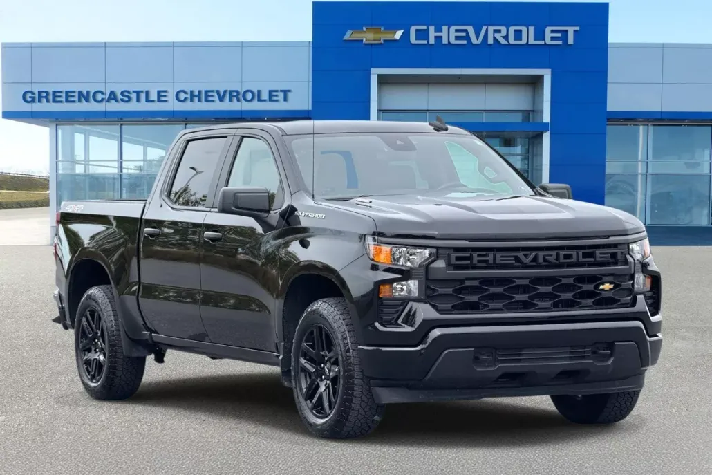 2025 Chevrolet Silverado 1500 Custom photo 1