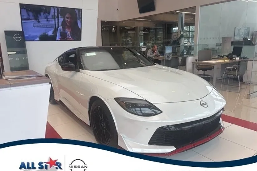 2024 Nissan Z Nismo photo 1