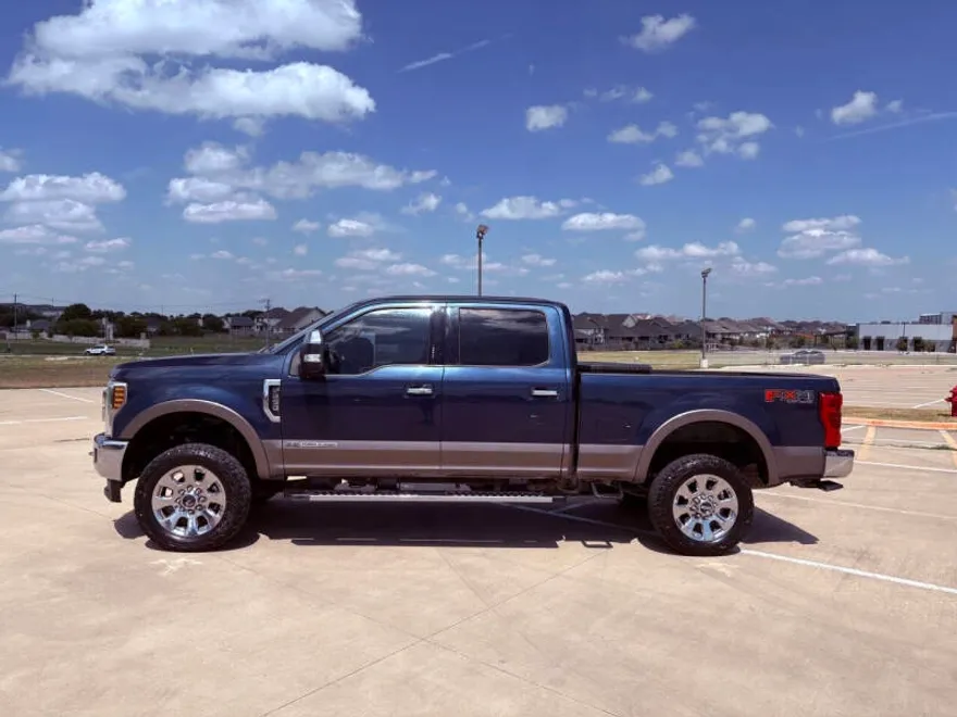 2019 Ford F-250 Lariat photo 1