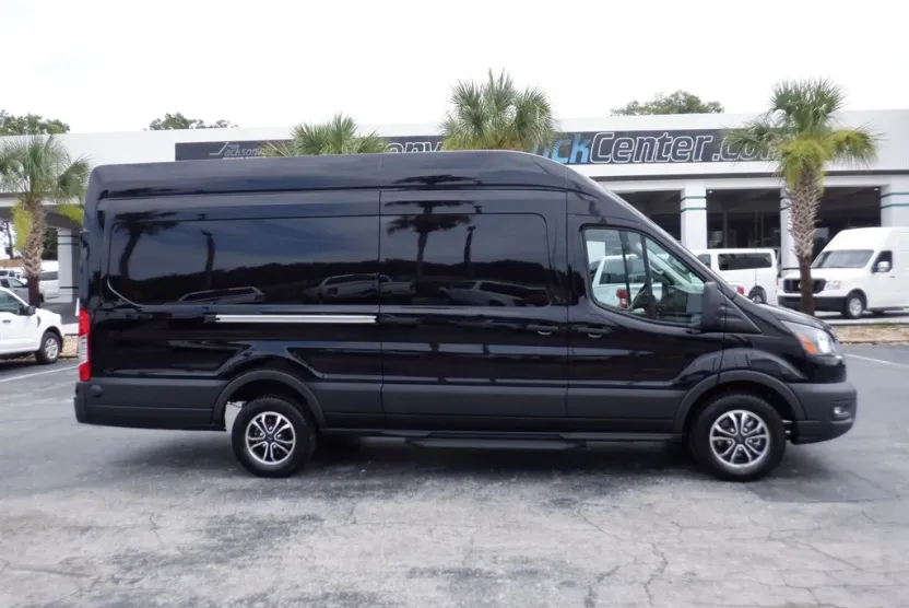 2023 Ford Transit photo 1