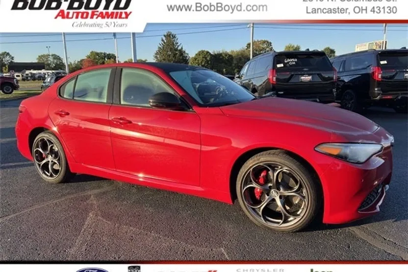 2021 Alfa Romeo Giulia Ti Sport photo 1