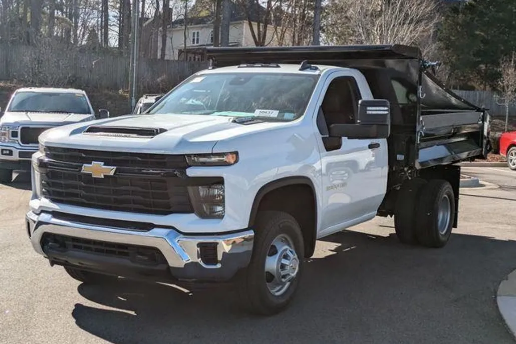 2025 Chevrolet Silverado 3500HD Work Truck photo 1