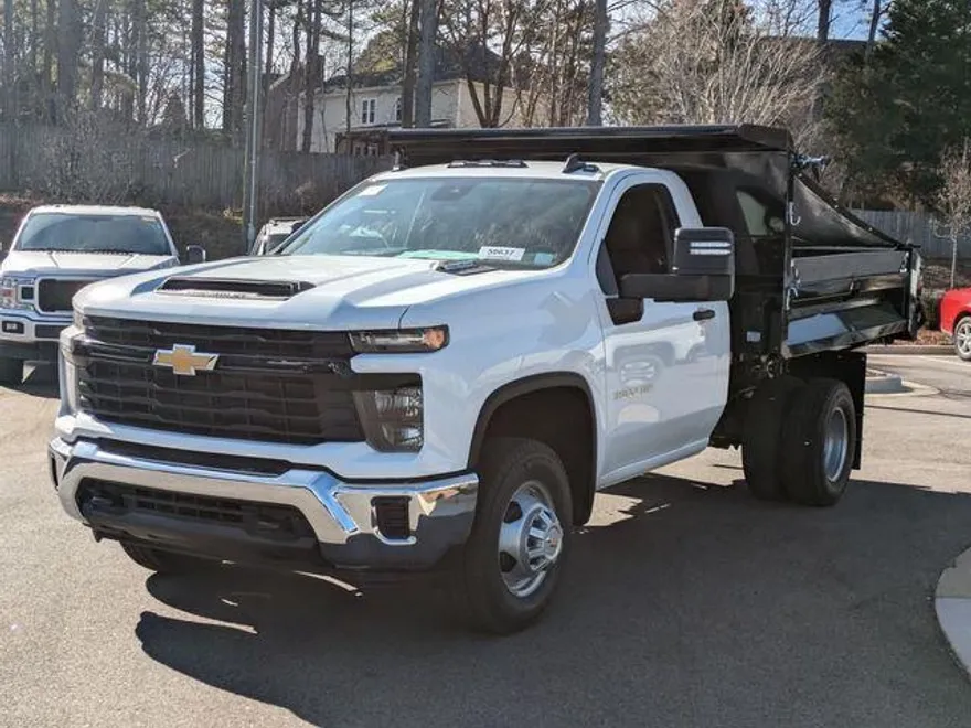 2025 Chevrolet Silverado 3500HD Work Truck photo 1