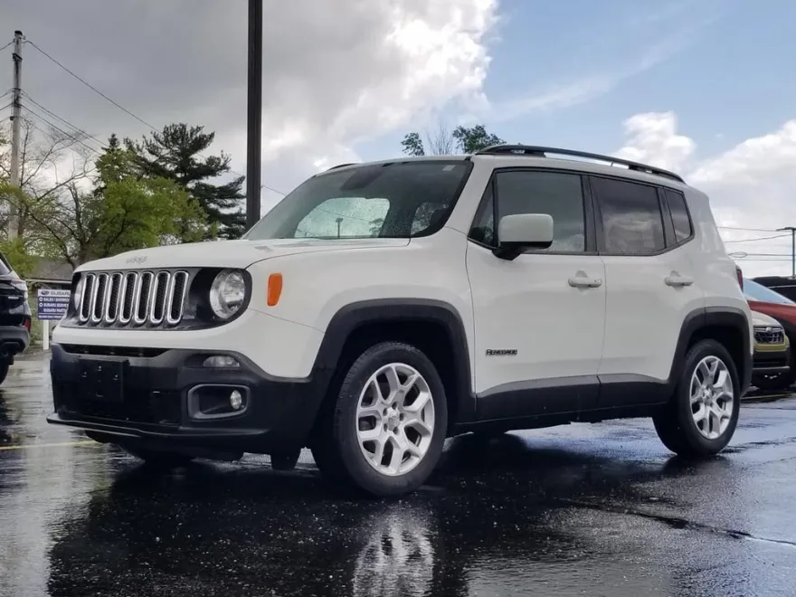 2015 Jeep Renegade Latitude photo 1