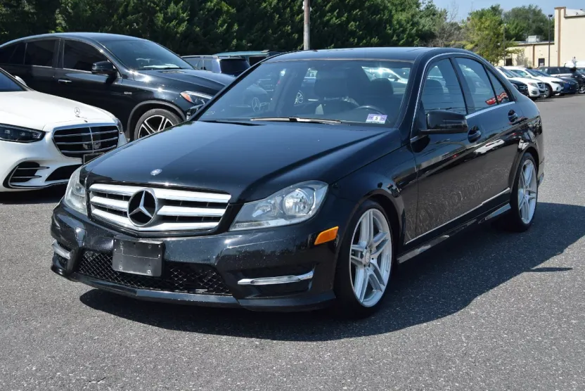 2013 Mercedes Benz C 300 4MATIC Sport Sedan photo 1