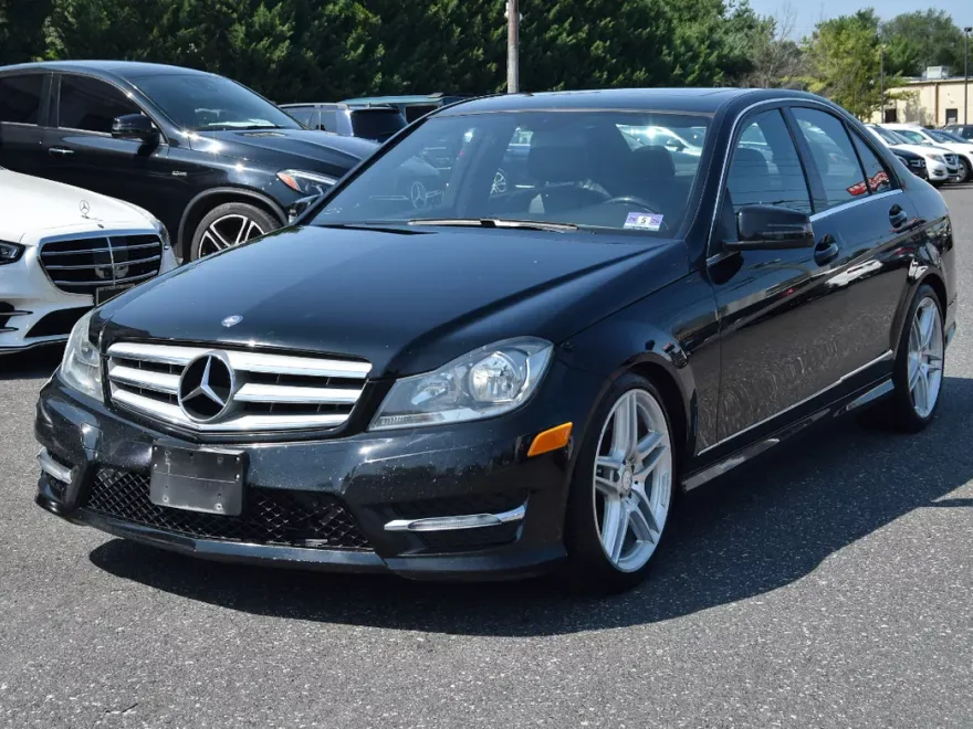 2013 Mercedes Benz C 300 4MATIC Sport Sedan photo 1