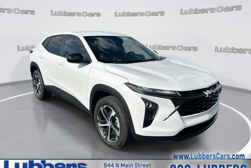 2024 Chevrolet Trax photo 1
