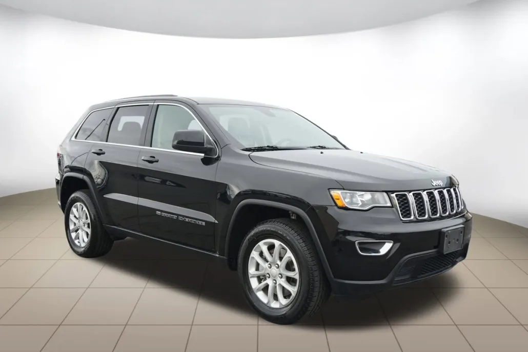2022 Jeep Grand Cherokee Laredo E photo 1