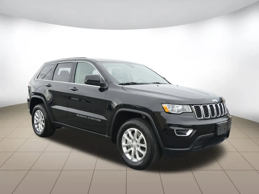 2022 Jeep Grand Cherokee Laredo E photo 1