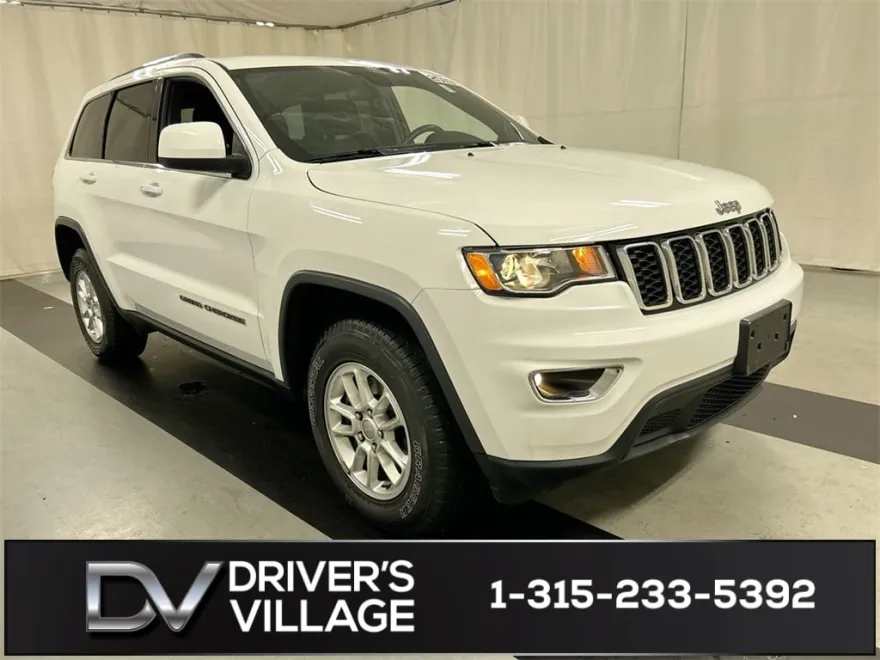 2019 Jeep Grand Cherokee Laredo E photo 1