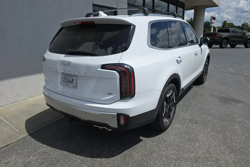 2024 Kia Telluride EX photo 1
