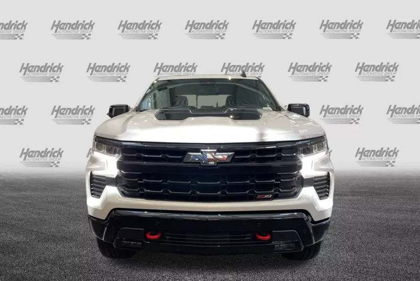 2024 Chevrolet Silverado 1500 LT Trail Boss photo 1