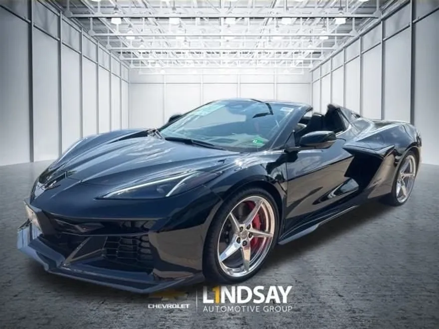 2025 Chevrolet Corvette E-Ray 1LZ photo 1