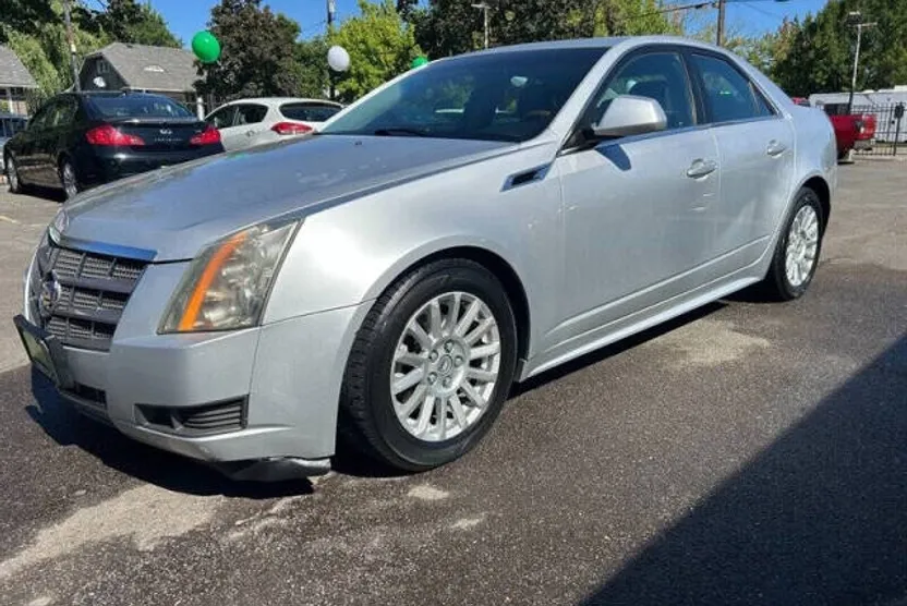 2011 Cadillac CTS Luxury photo 1