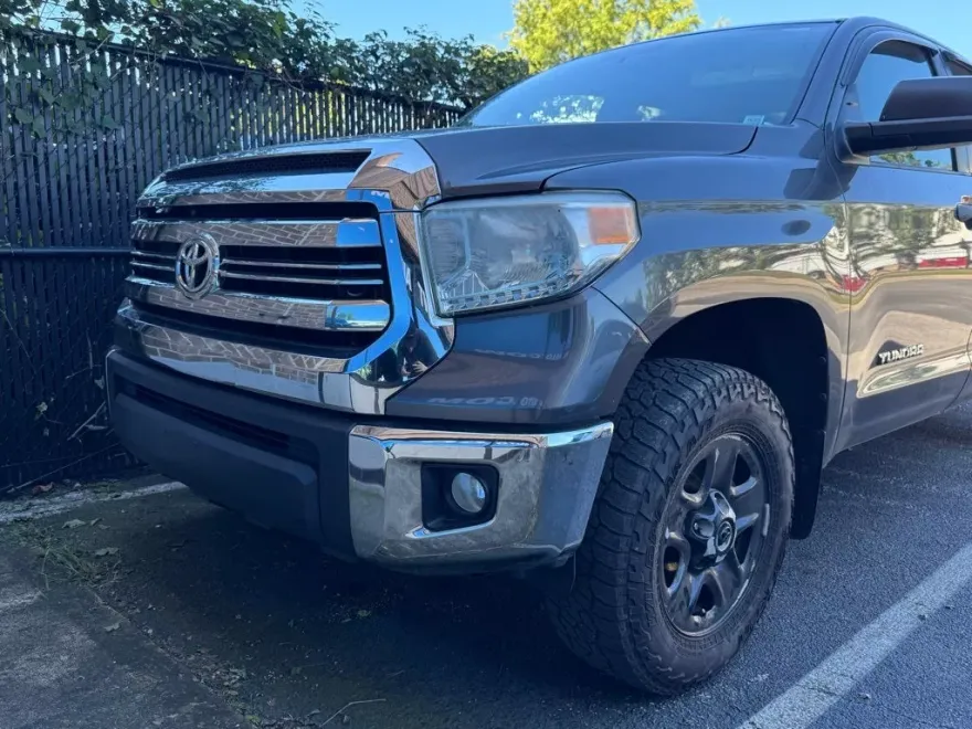 2016 Toyota Tundra TRD Pro photo 1