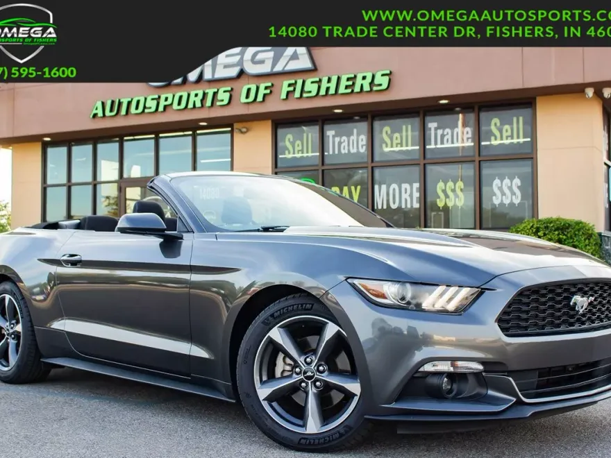 2015 Ford Mustang V6 Convertible photo 1