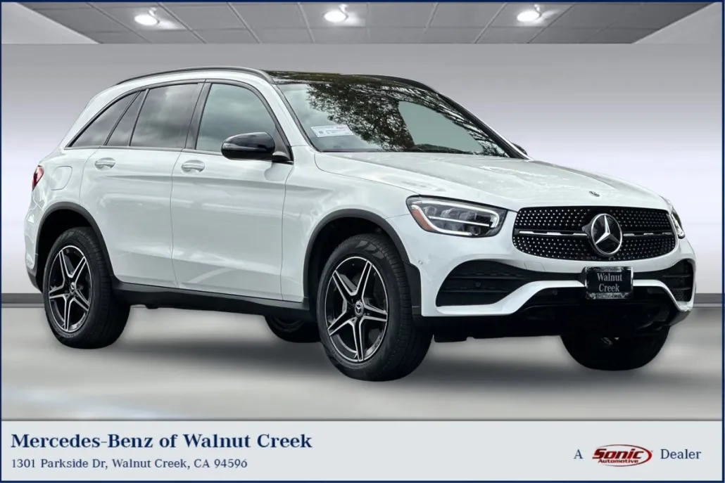 2022 Mercedes Benz GLC 300 photo 1