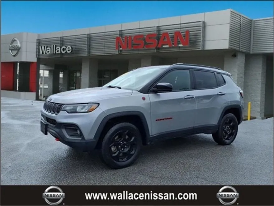 2023 Jeep Compass Trailhawk photo 1
