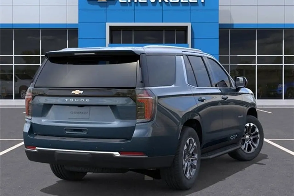2025 Chevrolet Tahoe LS photo 1