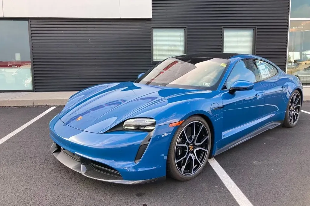 2024 Porsche Taycan Turbo S photo 1