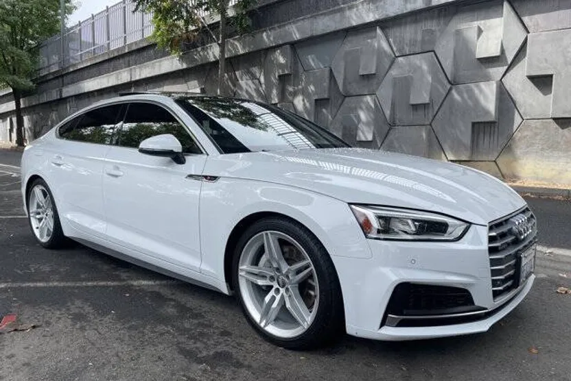 2018 Audi A5 2.0T Quattro Premium Plus photo 1