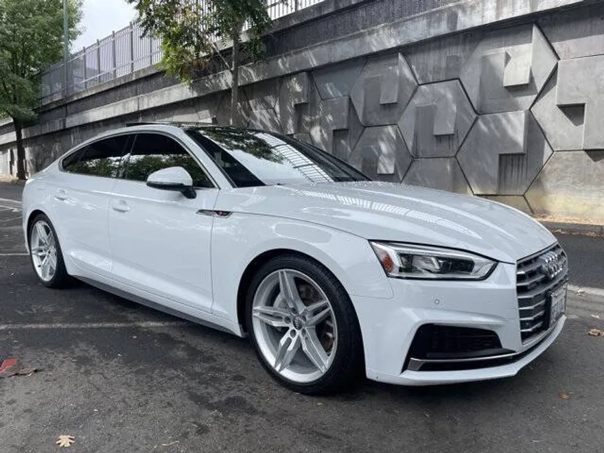 2018 Audi A5 2.0T Quattro Premium Plus photo 1