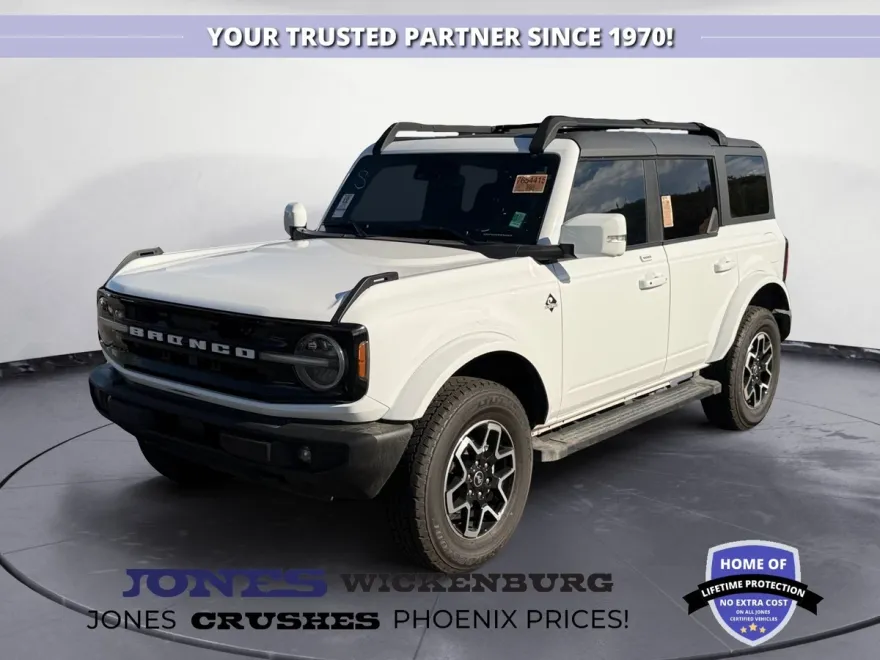 2023 Ford Bronco Outer Banks photo 1