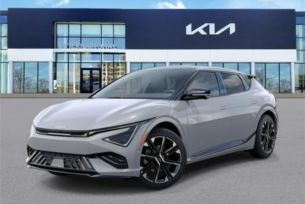 2025 Kia EV6 GT-Line photo 1